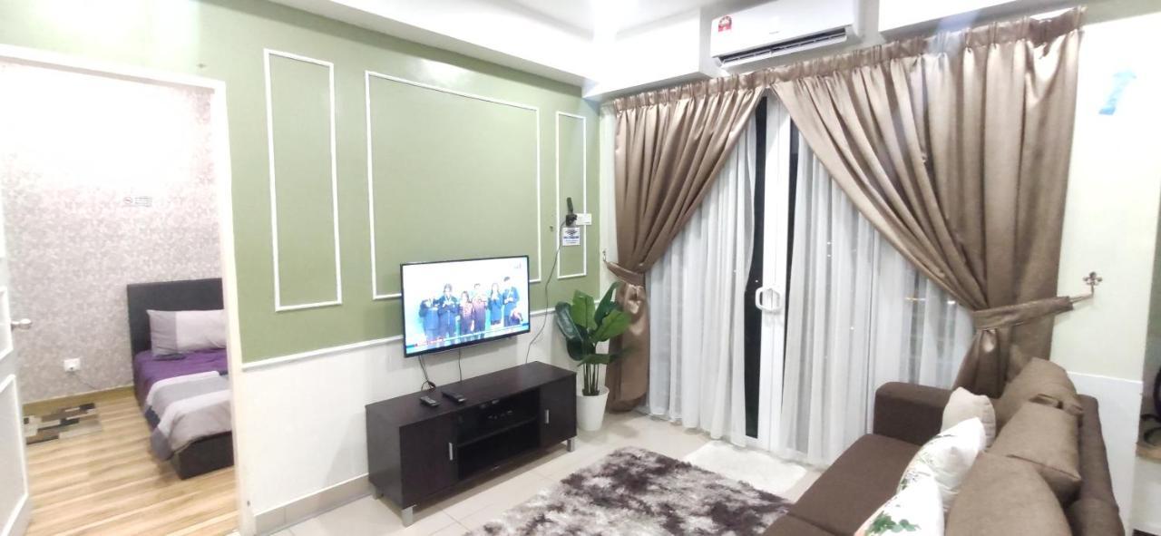 Dperdana -Dinies Pool,Wifi, Centre Of Kota Bharu, 4-5 Pax Apartment Exterior foto