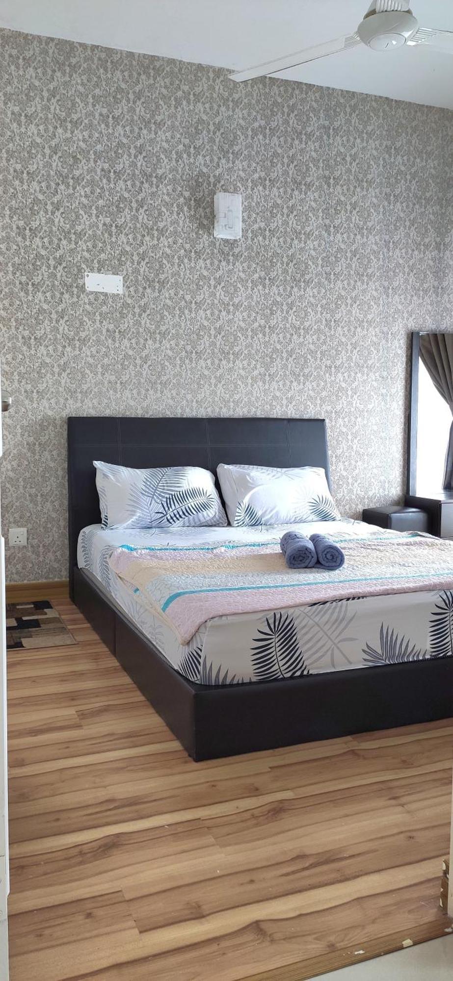 Dperdana -Dinies Pool,Wifi, Centre Of Kota Bharu, 4-5 Pax Apartment Exterior foto