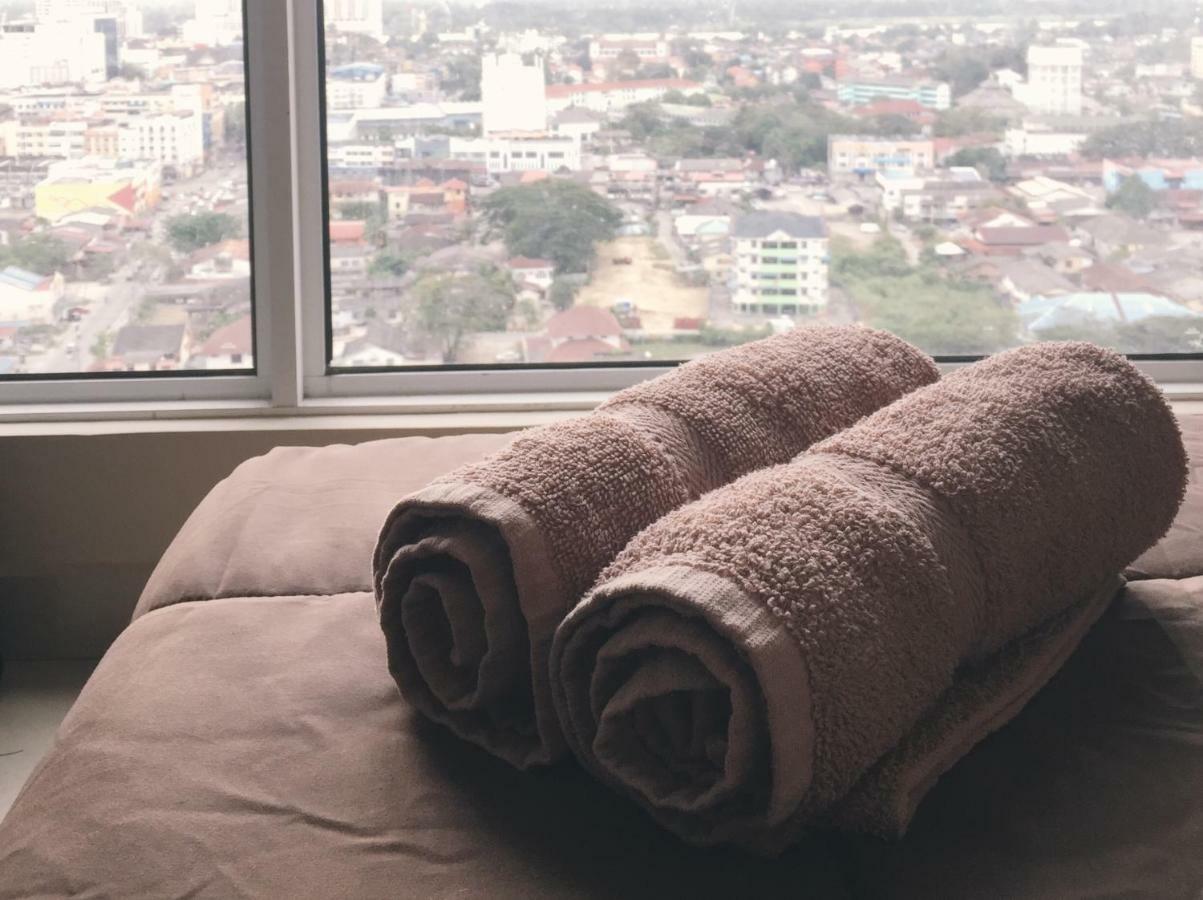 Dperdana -Dinies Pool,Wifi, Centre Of Kota Bharu, 4-5 Pax Apartment Exterior foto